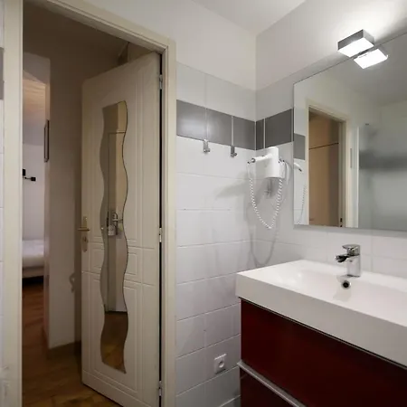 Apartment 302 - Sejournez Dans Un Studio De Charme A 5